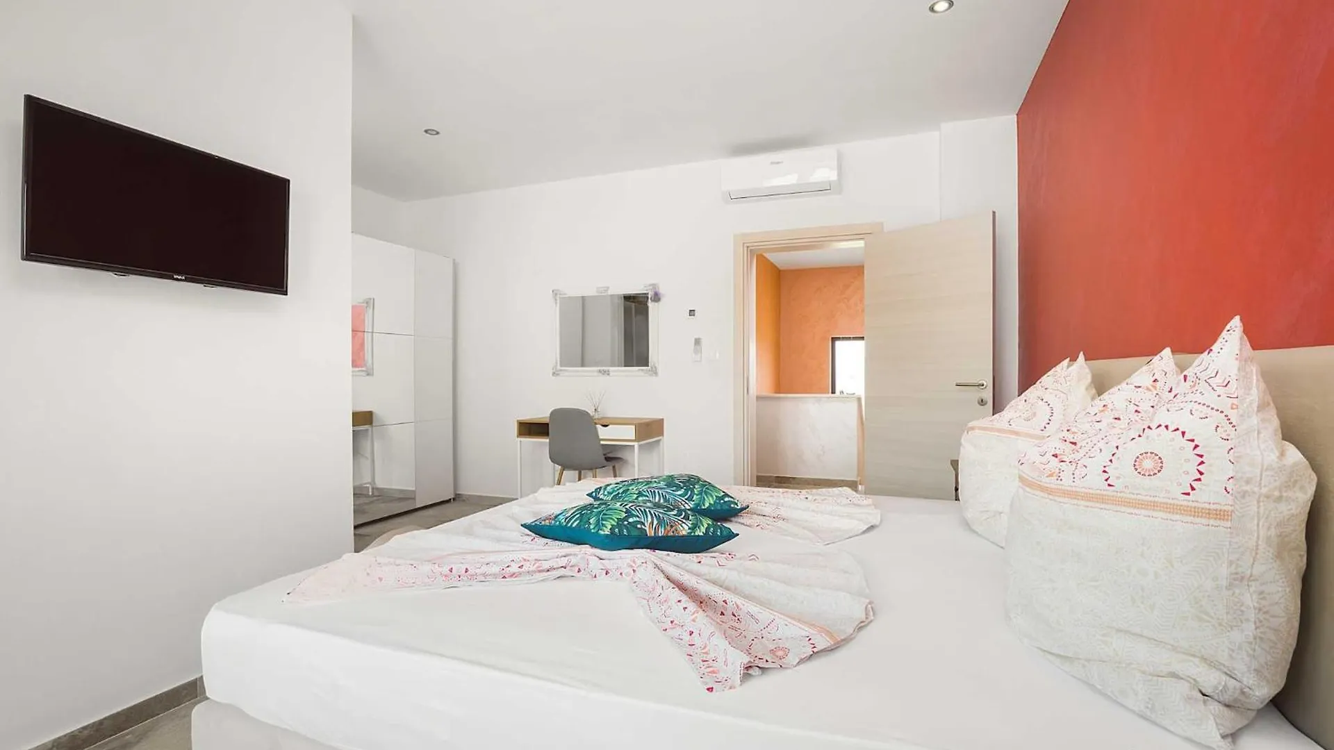 Villa Nur Amela Pula 0*,  Kroatien