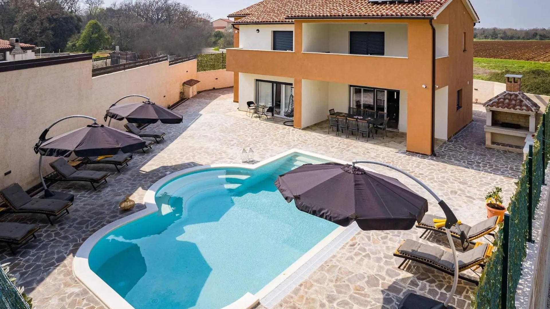 Villa Nur Amela Pula 0*,